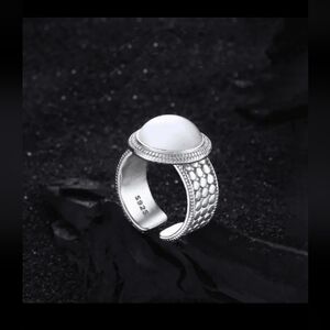 Vintage Style White Stone Adjustable Ring